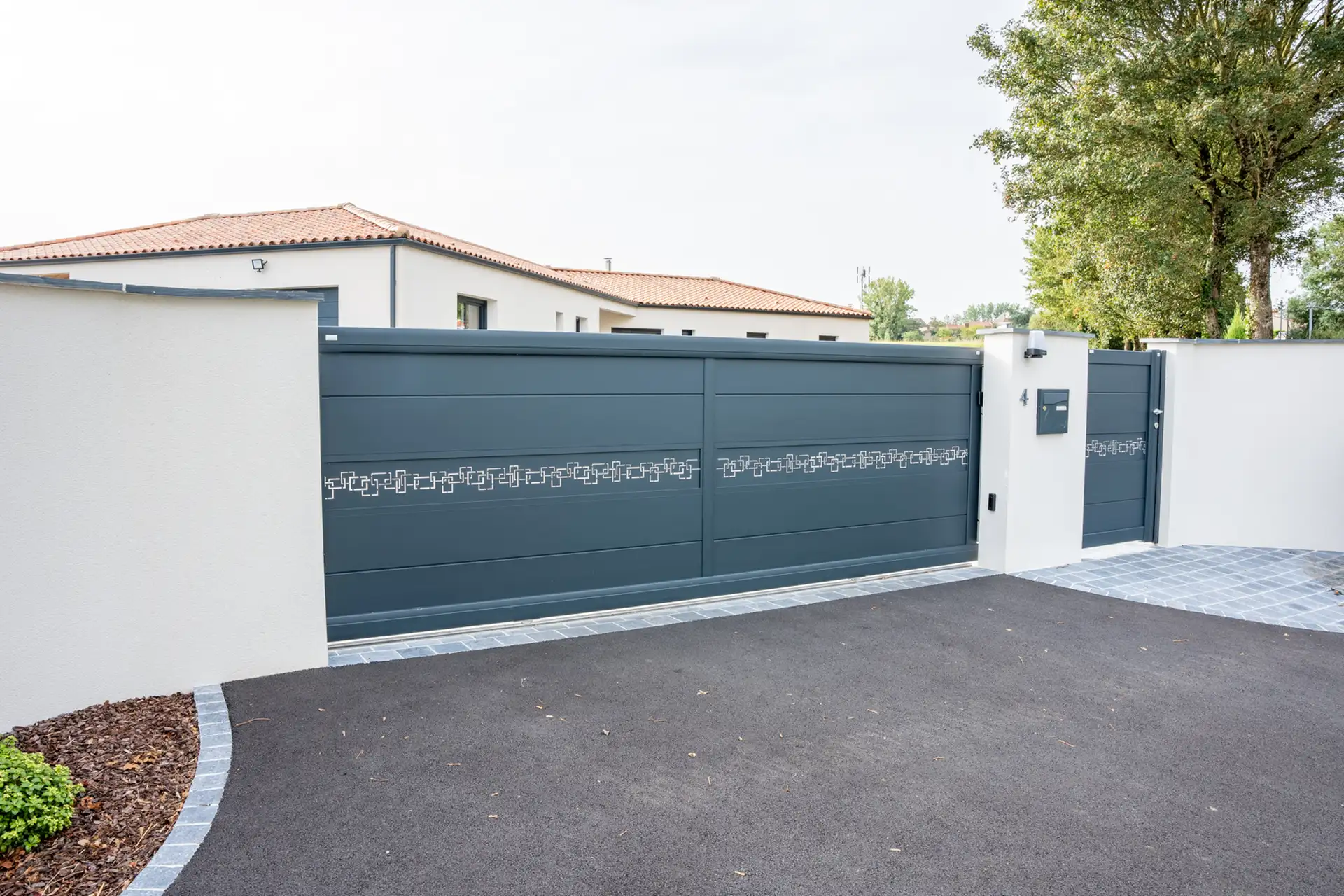 PORTAIL ET PORTILLON SIGNATURE_compressed